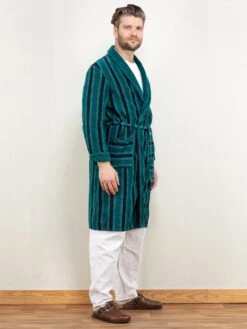 Vintage 70's Men Bathrobe In Green And Black 5 Vintage 70's Men Bathrobe In Green And Black -Northern Grip bathrobe green 70 s cotton vintage menM 250