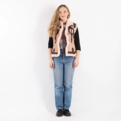 Vintage 90's Women Sheepskin Vest In Pink -Northern Grip kvadrats 100 cefd6054 f2f2 49cc ac2e 98d7ff7685b1
