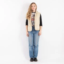Vintage 00's Women Sherpa Vest In Beige -Northern Grip kvadrats 101 930100b4 01af 4152 8259 5874cb599217