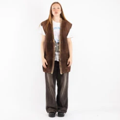 Vintage 80's Women Oversized Sheepskin Vest In Brown 9 Vintage 80's Women Oversized Sheepskin Vest In Brown -Northern Grip kvadrats 14