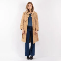 Vintage 90's Women Faux Suede Coat In Beige 9 Vintage 90's Women Faux Suede Coat In Beige -Northern Grip kvadrats 41 6df9ff1d 70d9 498d 91f3 e31d389ae5ac