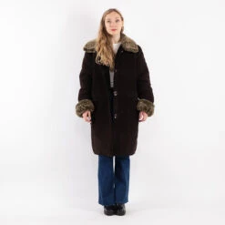 Vintage 90's Women Faux Sheepskin Coat In Dark Brown 9 Vintage 90's Women Faux Sheepskin Coat In Dark Brown -Northern Grip kvadrats 88 8e73b138 6129 4d75 94db 39c2707ef411