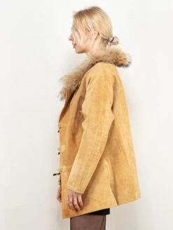 Vintage 70's Women Suede Jacket In Brown 8 Vintage 70's Women Suede Jacket In Brown -Northern Grip suede jacket brown 70s vintage women 3 565313b8 3be9 44a0 8a9a a68394ee9859