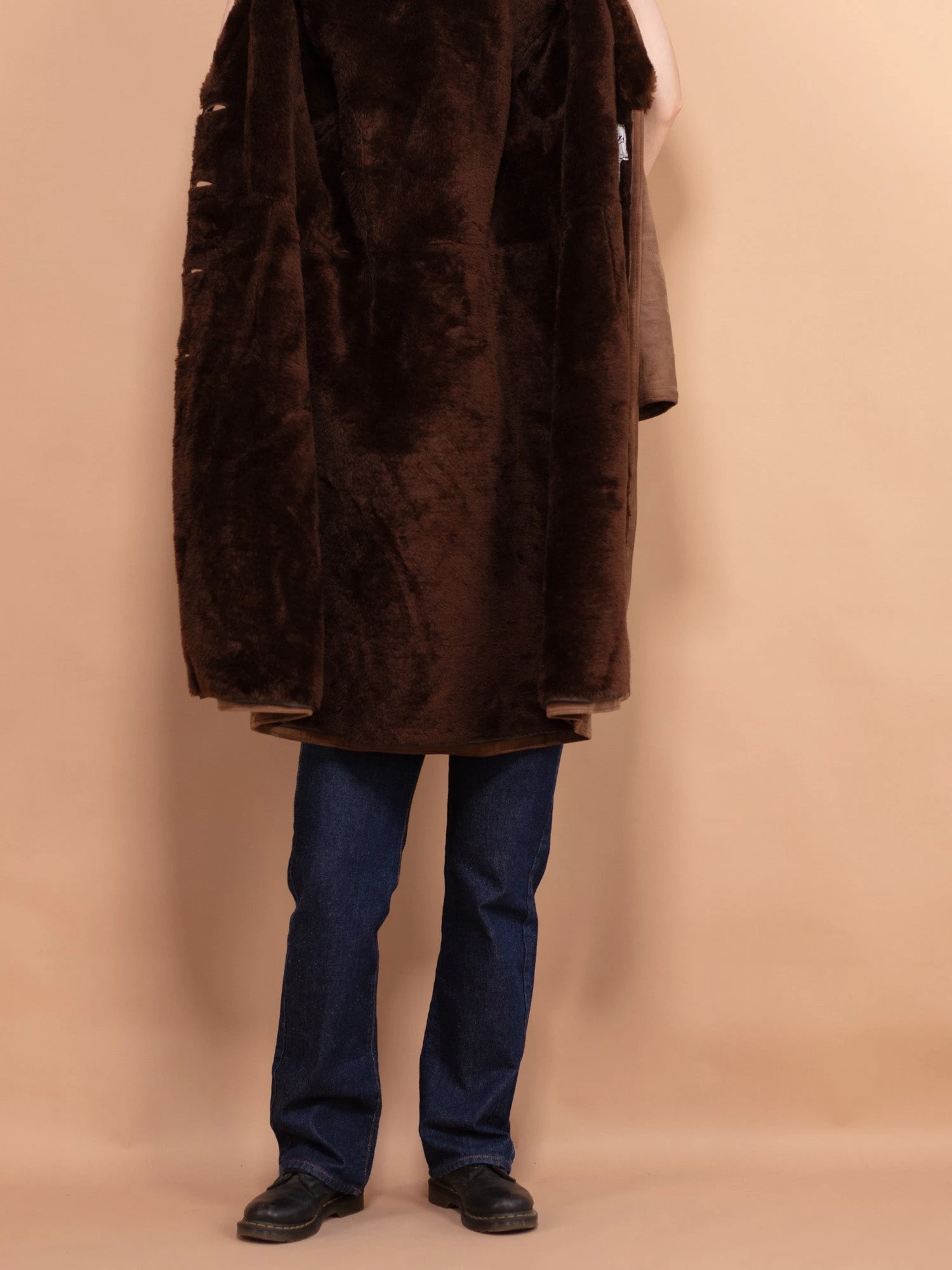 Vintage 70's Women Suede Sherpa Coat In Beige 4 Vintage 70's Women Suede Sherpa Coat In Beige - Image 4