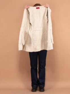 Vintage 00's Women Hooded Sherpa Coat In Beige 7 Vintage 00's Women Hooded Sherpa Coat In Beige -Northern Grip vintage 00s Y2K women faux sheepskin beige coat hooded 4
