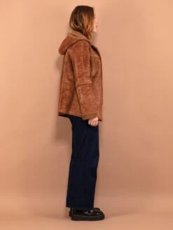Vintage 00's Women Hooded Sherpa Jacket In Brown 5 Vintage 00's Women Hooded Sherpa Jacket In Brown -Northern Grip vintage 00s women brown sherpa faux sheepskin jacket 2