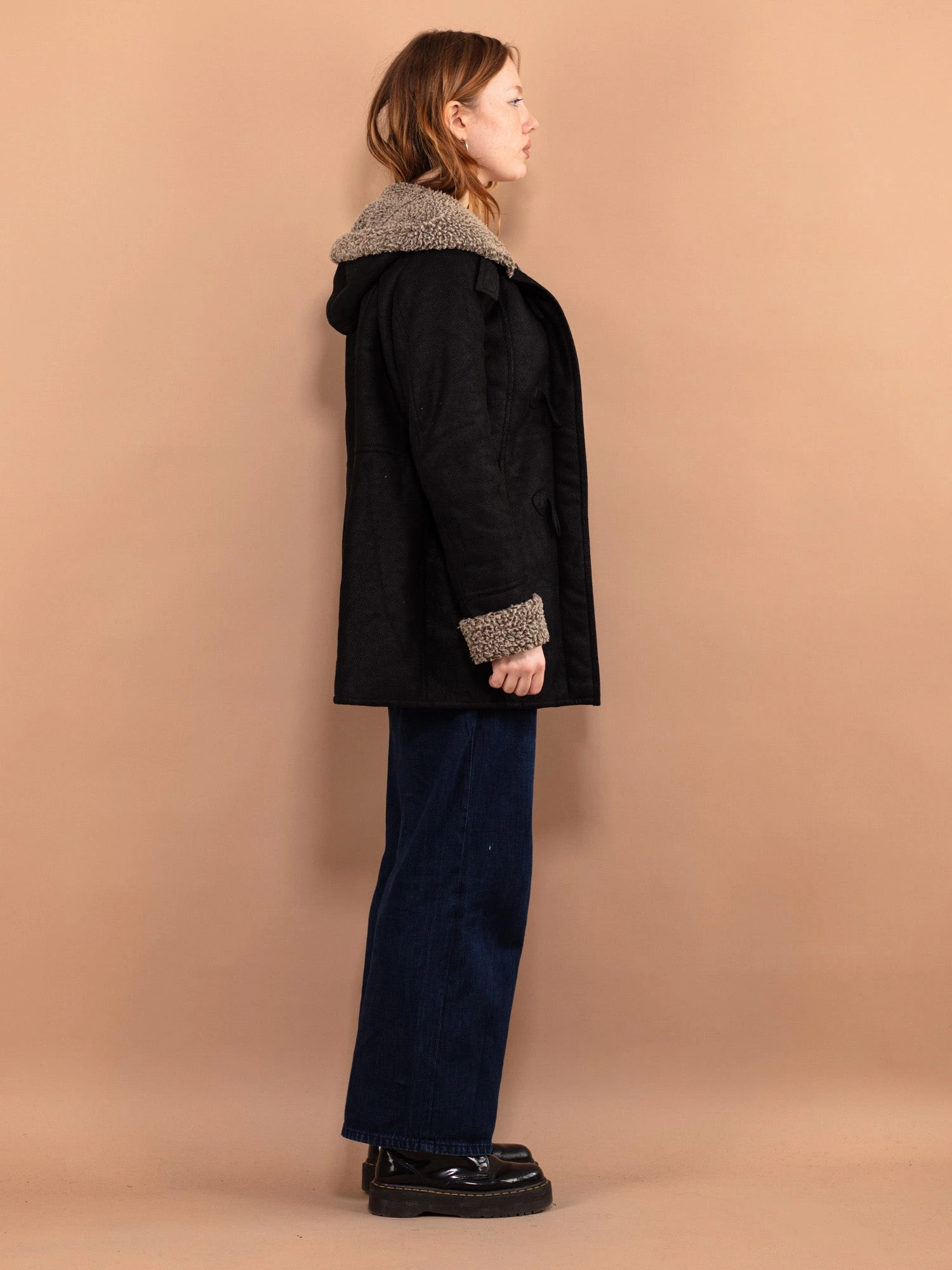 Vintage 00's Women Hooded Faux Sheepskin Jacket In Black 3 Vintage 00's Women Hooded Faux Sheepskin Jacket In Black - Image 3