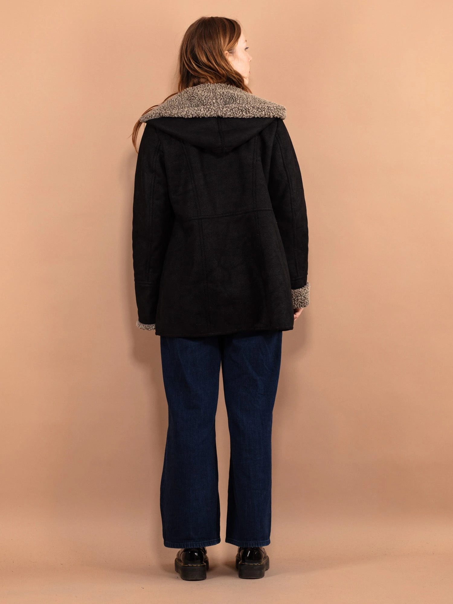 Vintage 00's Women Hooded Faux Sheepskin Jacket In Black 2 Vintage 00's Women Hooded Faux Sheepskin Jacket In Black - Image 2