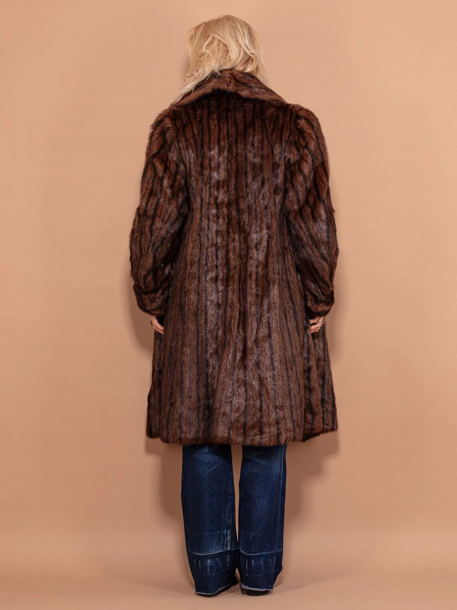 Vintage 60's Women Real Fur Overcoat In Striped Brown 2 Vintage 60's Women Real Fur Overcoat In Striped Brown - Image 2