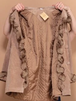 Vintage 90's Women Faux Fur Trimmed Suede Coat In Beige -Northern Grip vintage 90s women beige suede coat faux fur trim 4