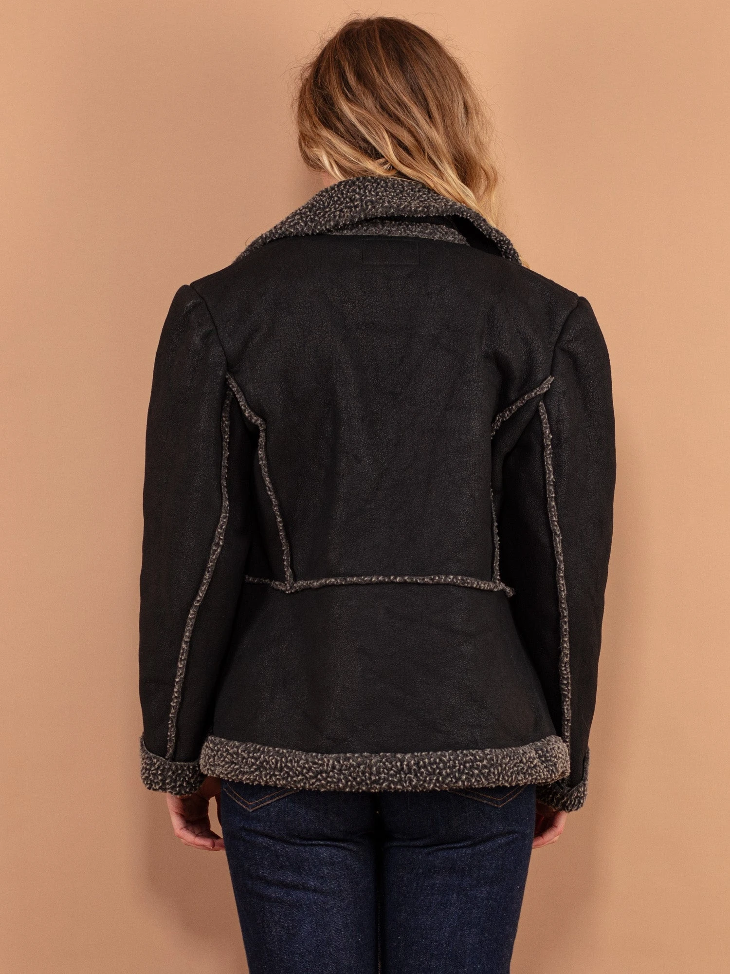 Vintage 90's Women Faux Suede Sherpa Jacket In Black 2 Vintage 90's Women Faux Suede Sherpa Jacket In Black - Image 2