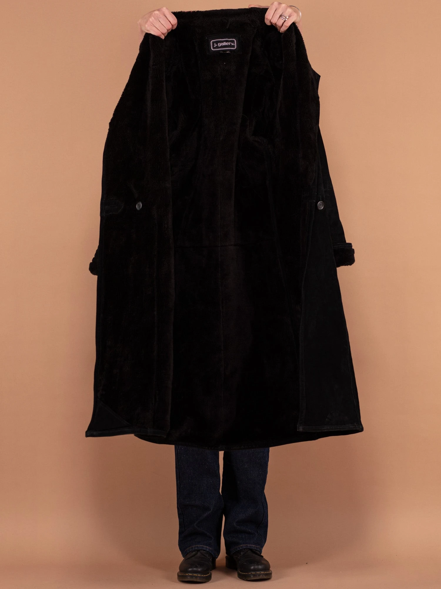 Vintage 90's Women Suede Overcoat In Black 4 Vintage 90's Women Suede Overcoat In Black - Image 4