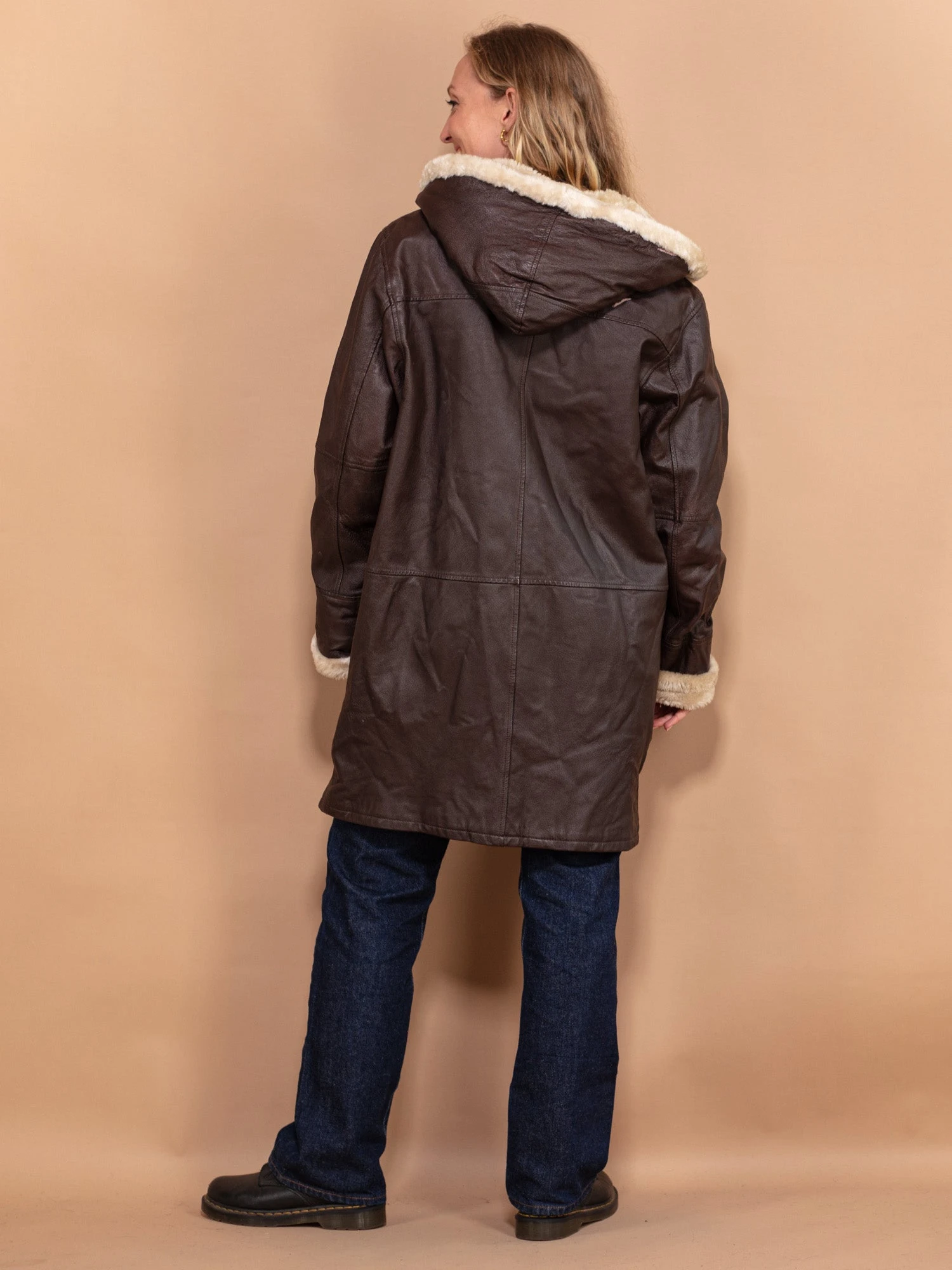 Vintage 90's Women Hooded Leather Sherpa Coat In Brown 2 Vintage 90's Women Hooded Leather Sherpa Coat In Brown - Image 2